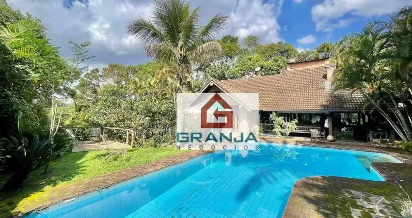 Casa com 3 dormitórios à venda, 363 m² por R$ 1.650.000,00 - Granja Viana - Carapicuíba/SP