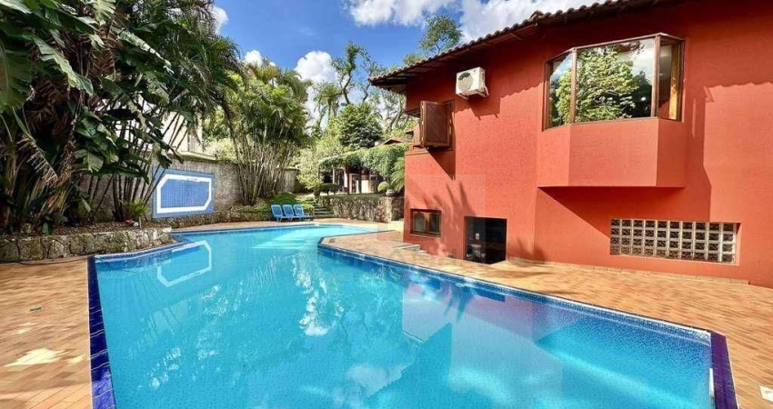 Incrível Casa com 3 suítes, planejados e muito lazer! à venda, 604 m² por R$ 3.400.000 - Bosque do Vianna - Cotia/SP