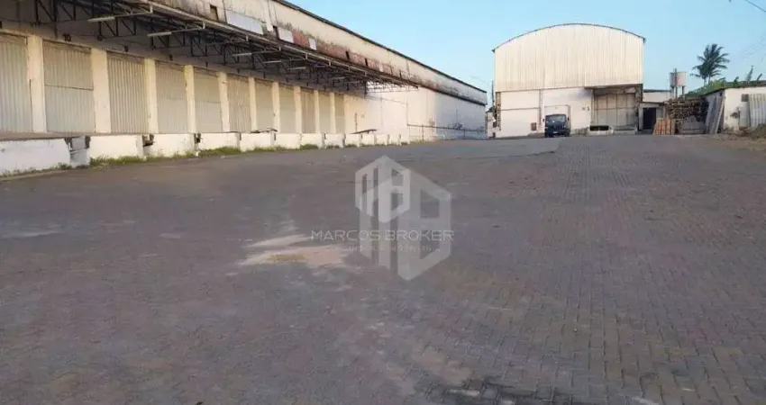 GALPÃO EM CONDOMÍNIO PARA LOCAÇÃO OU VENDA PRÓXIMO À VITARELA. Venda R$5.000.000,00; Locação 50.000,00 mensal. Prazeres, Jaboatão dos Guararapes - PE.