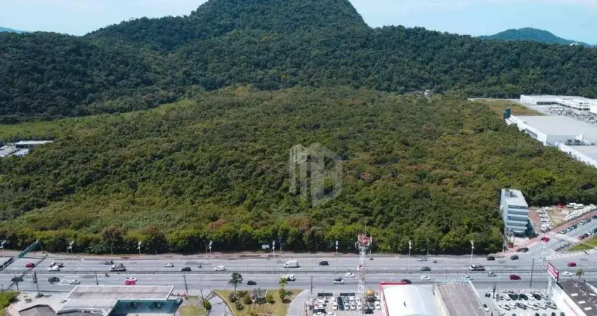 Terreno Único em Praia Grande/SP – 307.000m² | Ao Lado do Litoral Plaza | Frente para Avenida Principal