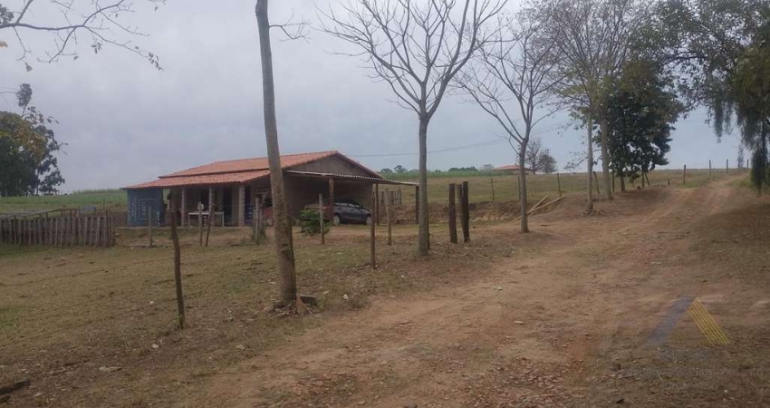 Área Rural para Venda em Porto Feliz, Área Rural de Porto Feliz, 2 dormitórios, 2 banheiros, 4 vagas