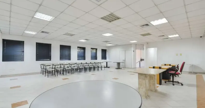 Ponto comercial para alugar na Praça Benedito Calixto, 26, Pinheiros, São Paulo