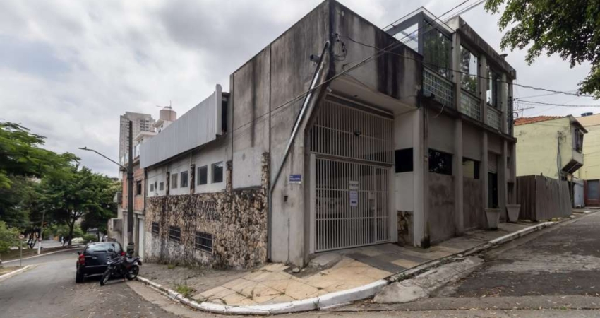 Casa comercial à venda na Praça Domingos Barbosa, 120, Vila Canero, São Paulo