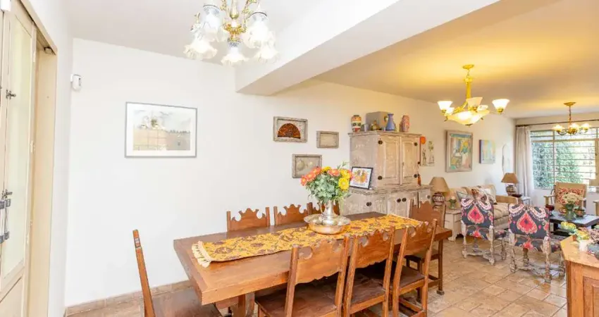 Sobrado para venda em Jardim das Bandeiras com 3 quartos, 232m²