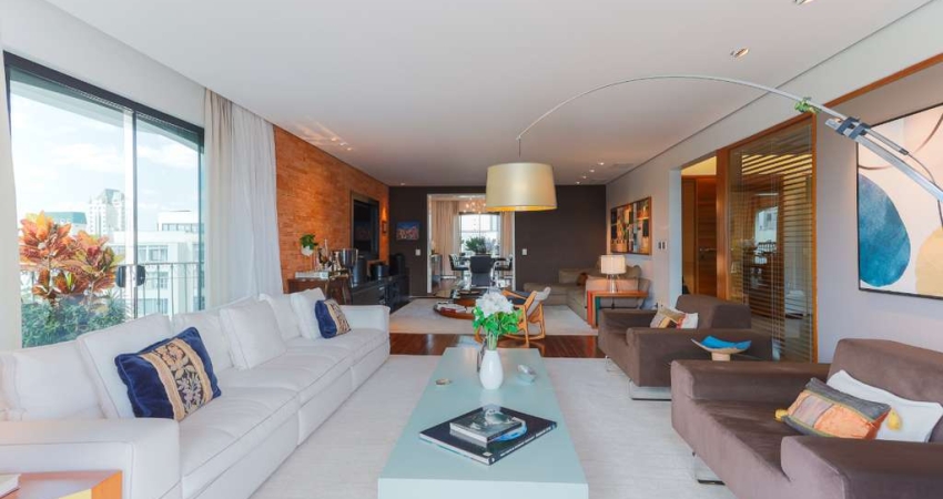 Apartamento tipo para venda com 2 quartos, sendo 2 suítes, 288m²