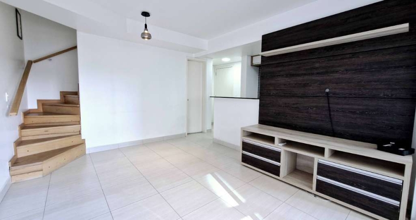 Duplex para venda com 2 quartos, sendo 2 suítes, 67m²