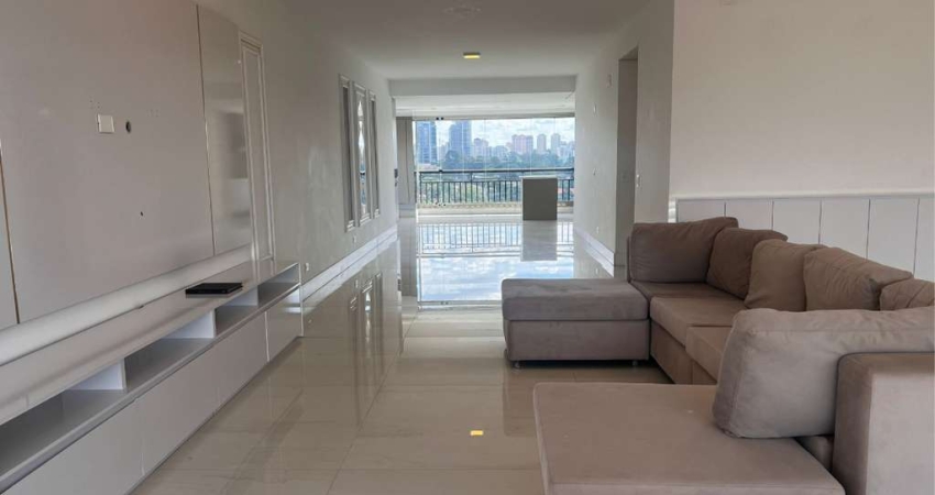 Apartamento tipo para venda com 3 quartos, sendo 3 suítes, 252m²