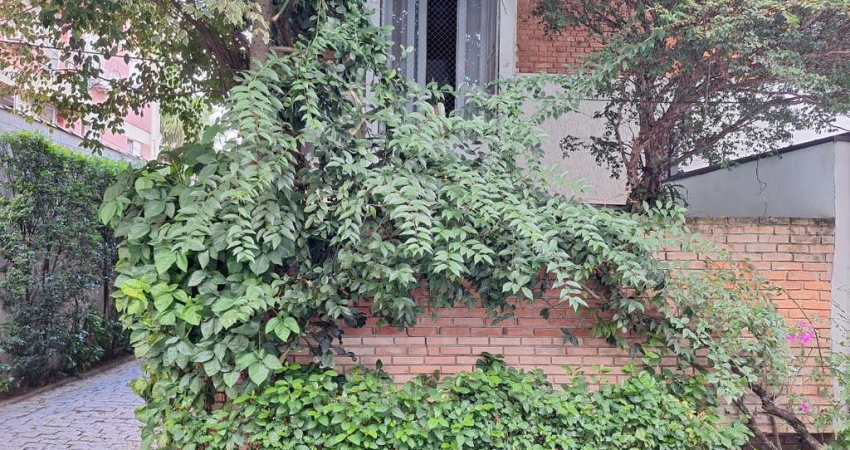 Casa de vila para venda em Vila Olímpia com 3 quartos, sendo 2 suítes, 207m²