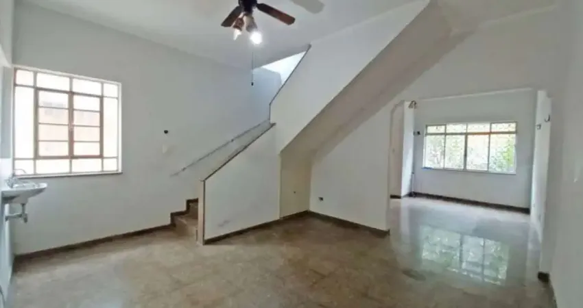 Casa tipo para venda em Vila Gumercindo com 3 quartos, 150m²