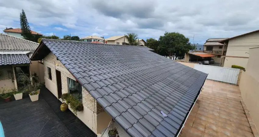 Casa tipo para venda em ingleses do rio vermelho com 3 quartos, sendo 2 suítes, 404m²