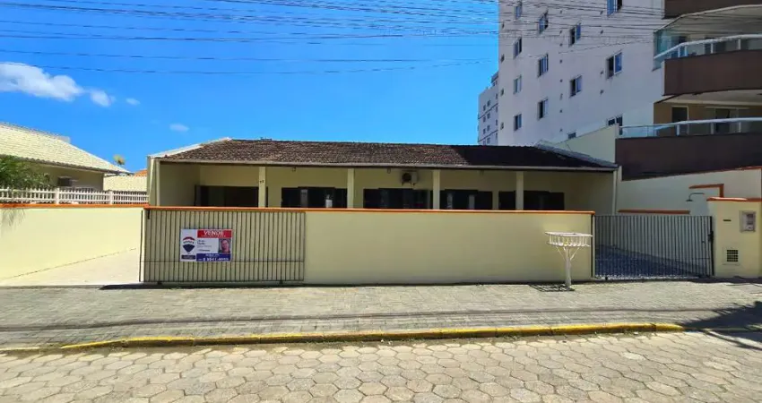 Casa com 7 quartos à venda na Rua Carlos Boos, 76, Gravata, Navegantes