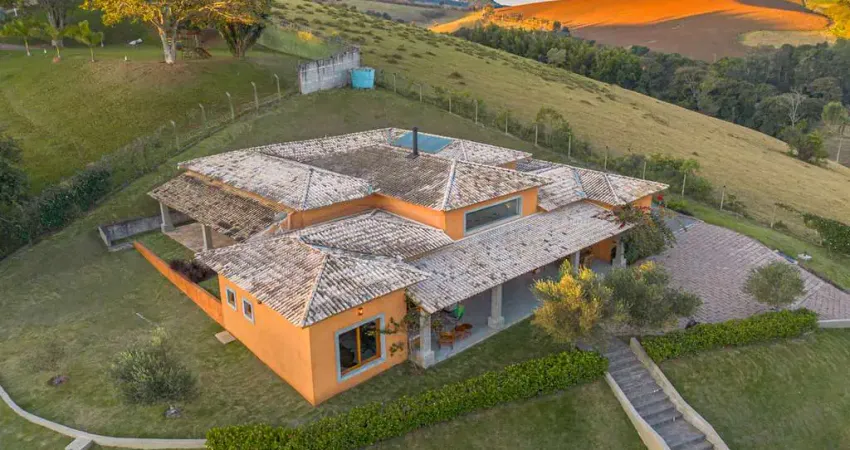 Casa no condomínio Condomínio Itaembu para venda com 4 quartos, sendo 4 suítes , 694m²