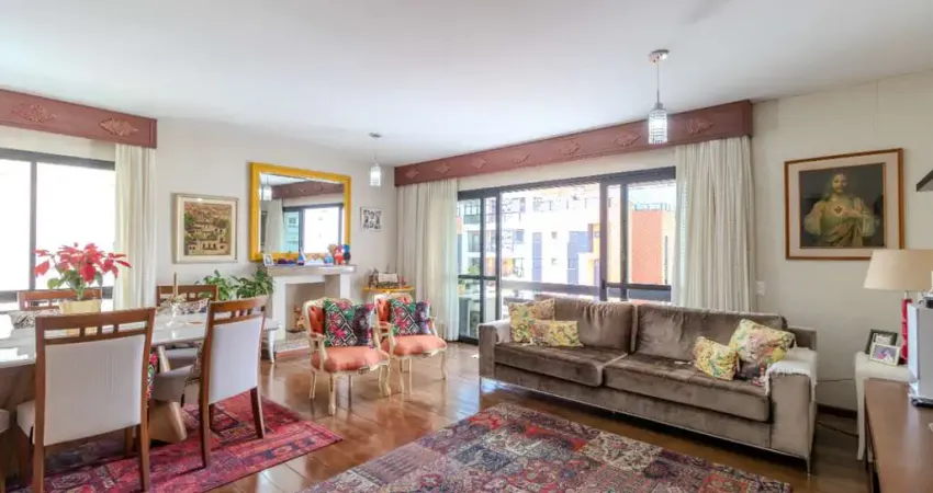 Apartamento para venda em Indianópolis com 4 quartos, sendo 2 suítes , 180m²