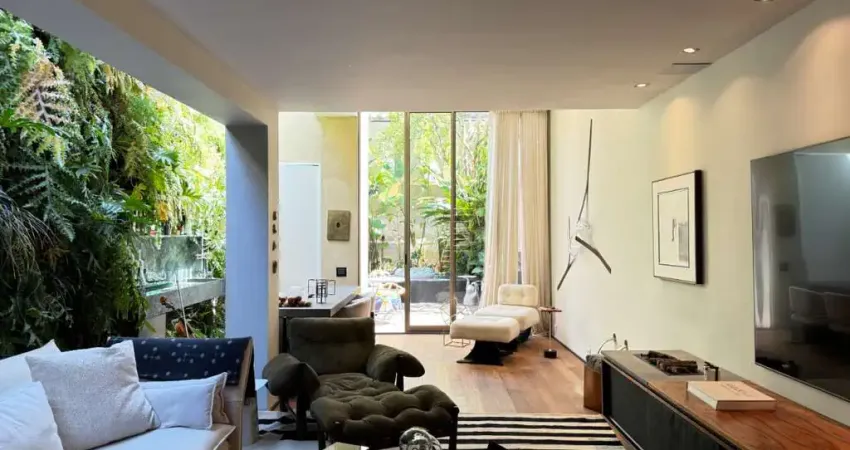 Casa de vila para venda em Itaim Bibi com 2 quartos, sendo 2 suítes , 250m²