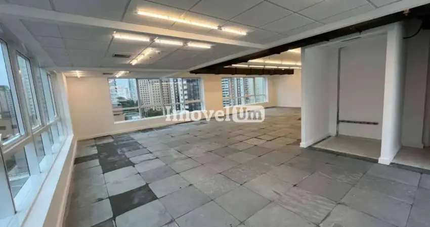Sala comercial à venda na Avenida Lavandisca, Moema, São Paulo