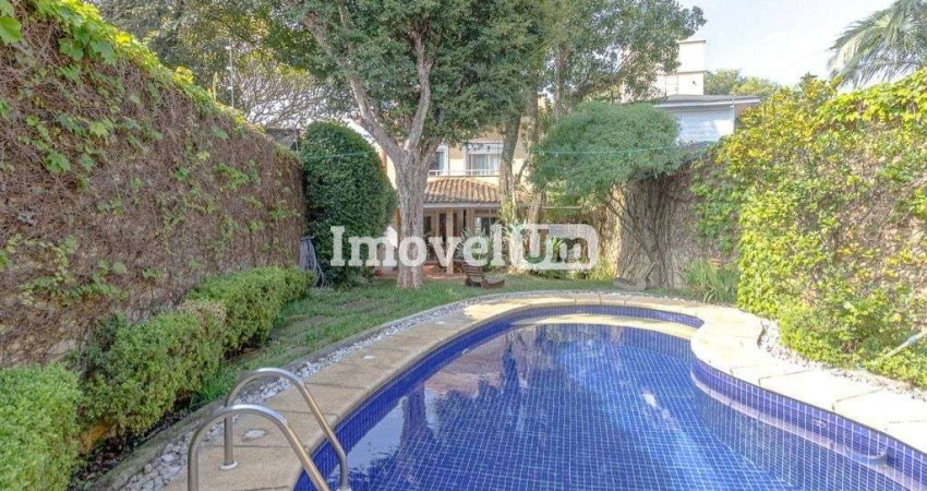 Casa com 4 quartos à venda na Rua Macapá, Sumaré, São Paulo