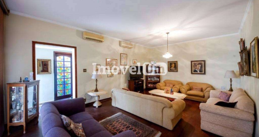 Casa com 3 quartos à venda na Rua Gabriel de Brito, Alto de Pinheiros, São Paulo