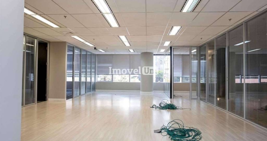 Conjunto Comercial  para investimento com exatamente 311m²