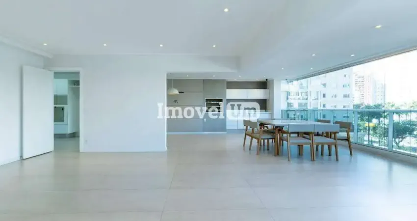 Vila Nova Conceição | Apartamento 3 quartos, sendo 3 suites