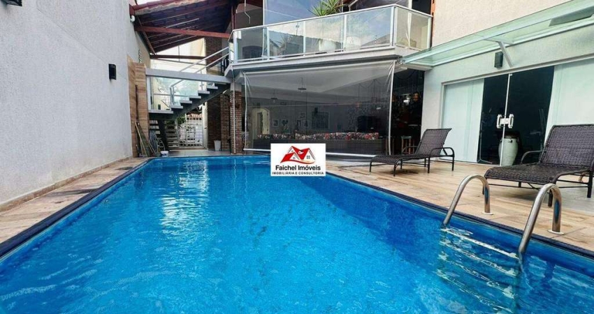 Maravilhoso Sobrado de 226m² com 3 dorm., 1 suite master com closet e hidro , 3 vagas, área gourmet com piscina por 1.700.000,00 - V. Guilhermina/SP