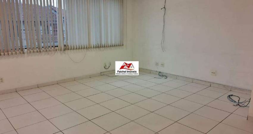 Sobreloja de 90m² com 2 salas e 2 banheiros, esquina com a Rua Antonio de Barros por 3.000,00/mês - Tatuapé/SP
