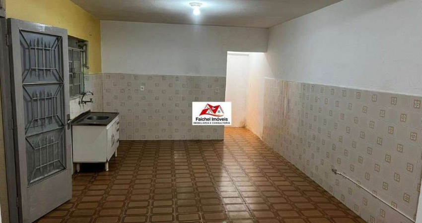 Casa com 1 quarto para alugar na Rua Hermann Teles Ribeiro, Vila Invernada, São Paulo