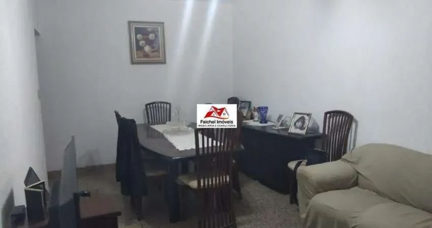 Casa térrea com terreno de 8 x 20,92m com 3 dorms., sala 2 ambientes, quintal e 3 vagas, por 1.100.000,00, travessa da Azevedo Soares - Tatuapé/SP