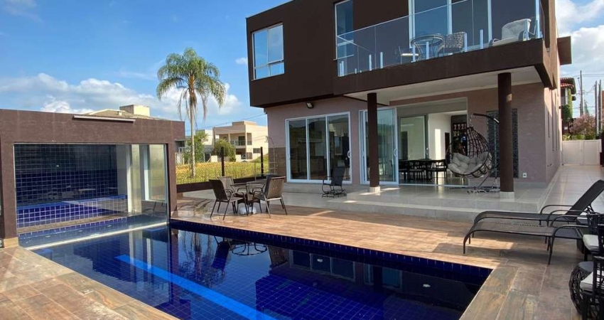 Imperdível oportunidade: Casa de luxo em condomínio Campos do Conde em Bragança Paulista-SP, 4 quartos, 4 suítes, 2 salas, 2 banheiros, 2 vagas, 314m²