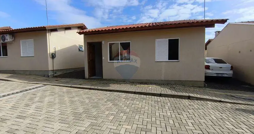 Casa de 2 dormitórios com vaga de garagem no condominio quinta da figueira viamão!