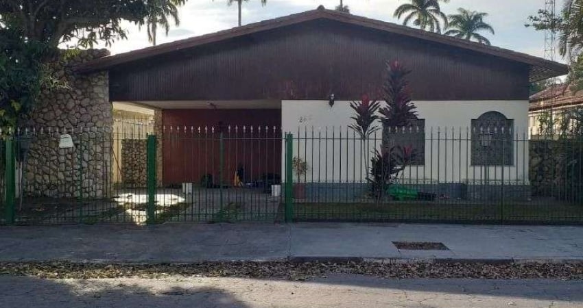 Casa á venda no Jardim Esplanada - São José dos Campos/SP com 238 m²