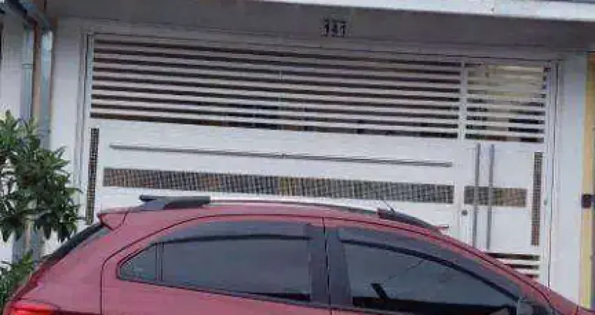 Sobrado com 4 dormitórios à venda, 200 m² por R$ 655.000,00 - Vista Linda - São José dos Campos/SP