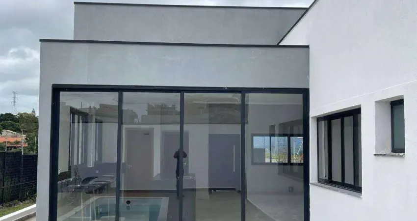 Casa à venda no Condomínio Santa Mônica - Caçapava/SP com 205 m²