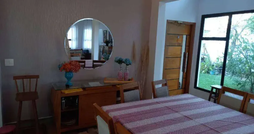 Sobrado com 3 dormitórios à venda, 350 m² por R$ 916.000,00 - Jardim Santa Maria - Jacareí/SP