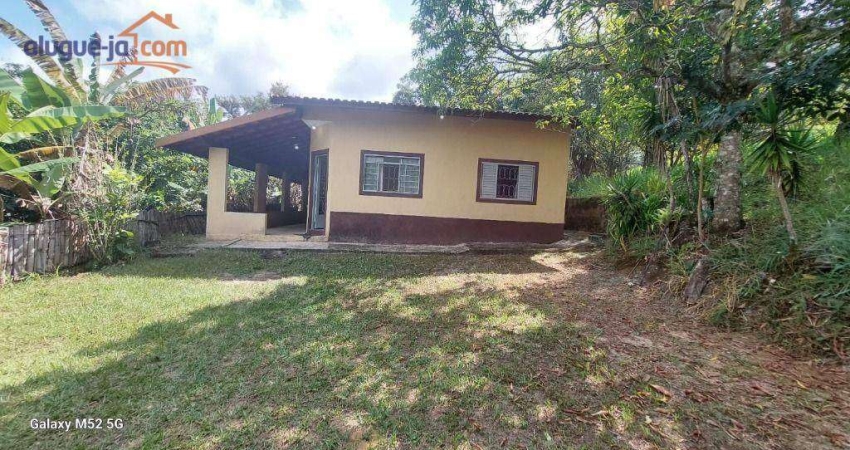 Chácara com 3 dormitórios para alugar, 5 m² por R$ 2.295,00/mês - Chácara Itamarati - Caçapava/SP