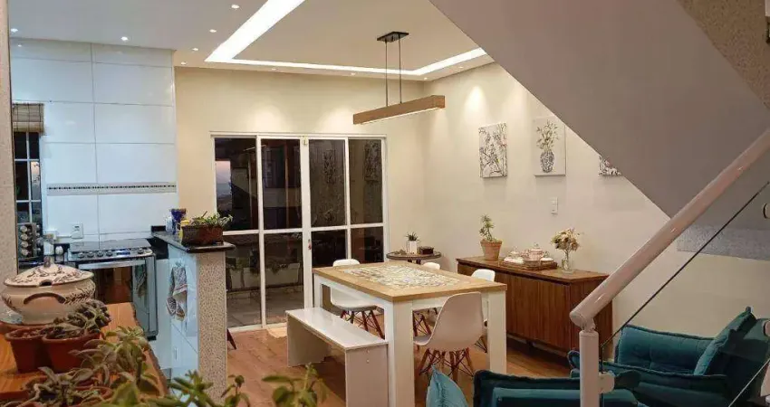 Casa Sobrado - Jardim Terras de Santa Helena - 3 Dormitórios - 229m².