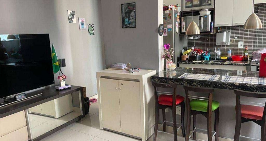 Apartamento com 2 dormitórios à venda, 44 m² por R$ 350.000 - Conjunto Residencial Trinta e Um de Março - São José dos Campos/SP
