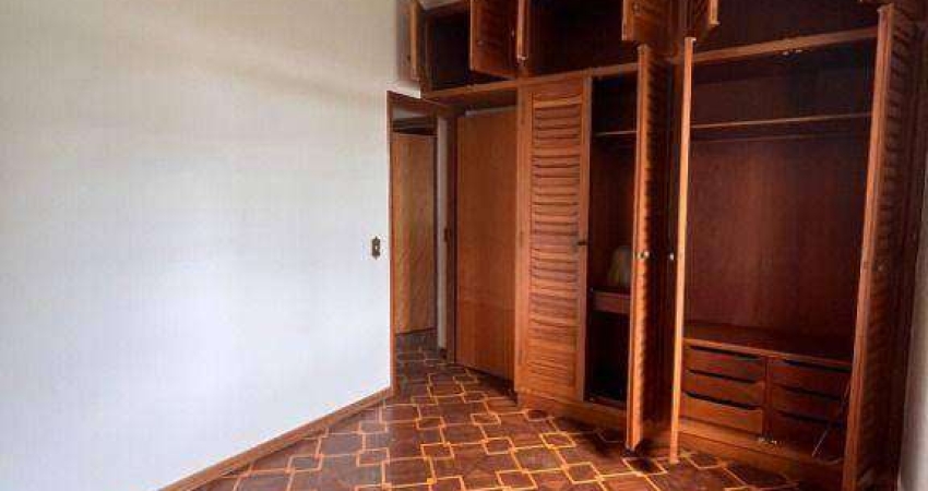Casa com 5 dormitórios para alugar, 600 m² por R$ 5.500,00/mês - Jardim América - Jacareí/SP