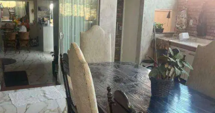 Sobrado com 2 dormitórios à venda, 120 m² por R$ 675.000,00 - Bosque dos Eucaliptos - São José dos Campos/SP
