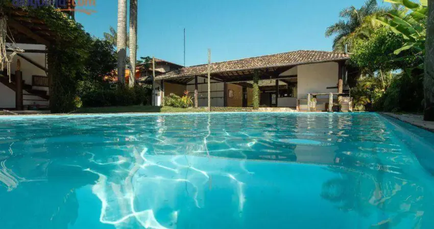 Casa com 3 quartos para alugar em Caborê, Paraty 