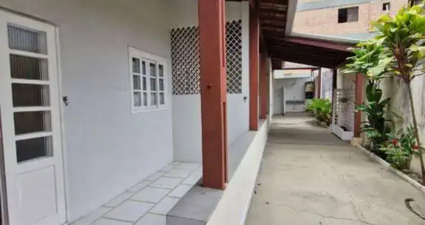 Casa com 5 dormitórios à venda, 180 m² por r$ 1.100.000 - centro - ubatuba/sp