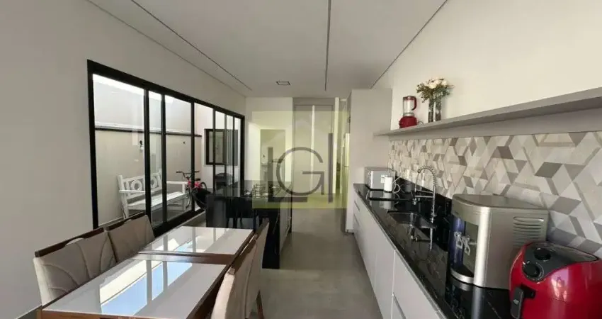 Casa de alto padrão à venda em condomínio exclusivo em Itu-SP: 3 quartos, 1 suíte, 1 sala, 3 banheiros, 177m². Confira!