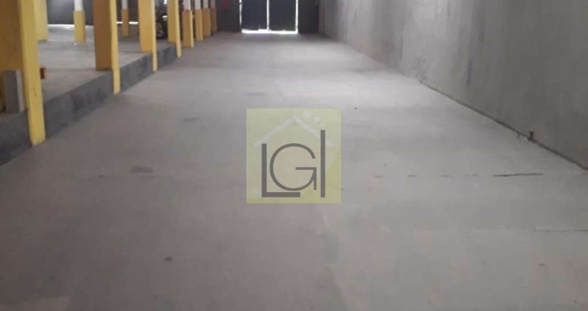 Barracão Comercial para Locação em Itu-SP, Vila Bandeirantes: 1 Sala, 2 Banheiros, 4 Vagas e 900m² de Área.