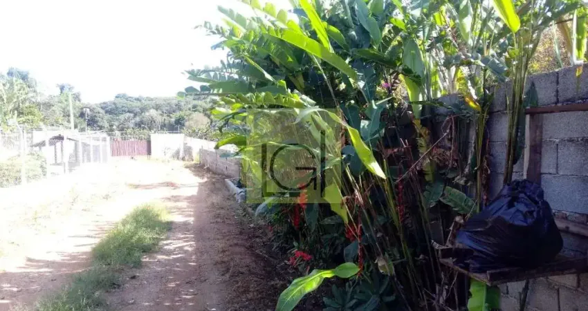 Chácara à venda em Mairinque-SP, bairro Kawazoe: 1 quarto, 1 sala, 1 banheiro, 5 vagas de garagem, 160m² de área.