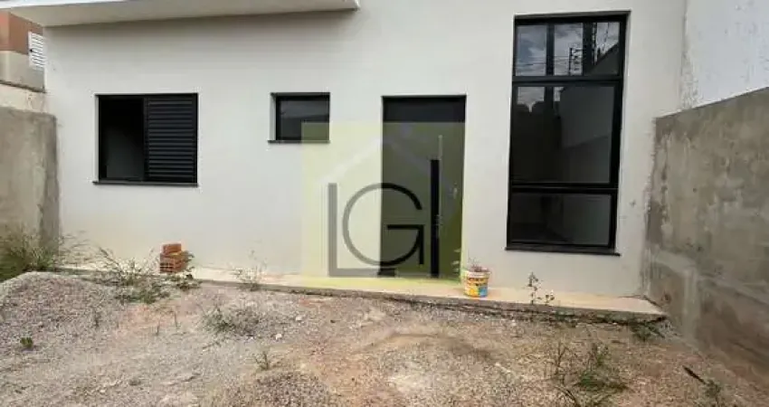 Imperdível: Casa à venda em Itu-SP, Jardim Santa Rosa - 2 quartos, 1 suíte, 75,65 m², 2 vagas de garagem!