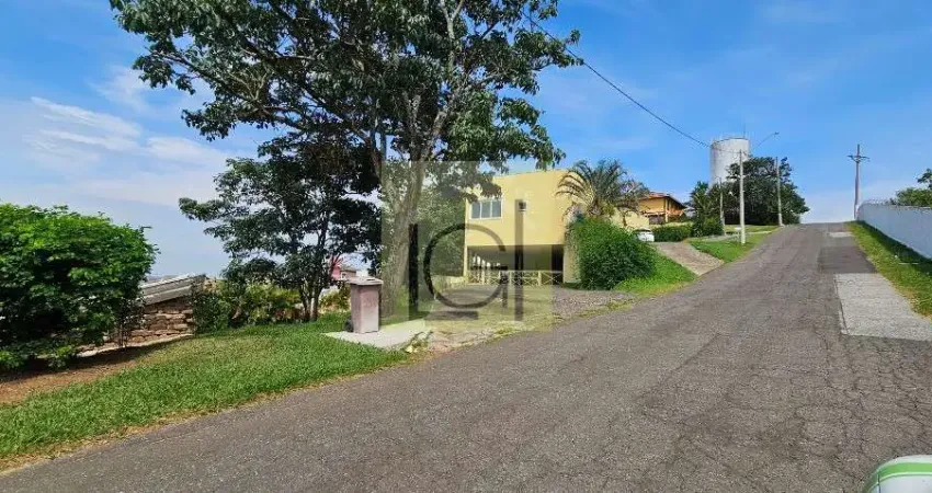 Casa de 3 quartos, 3 suítes, 3 salas e 6 banheiros no condomínio campos de santo antônio, itu-sp - 563m² - venda ou locação.