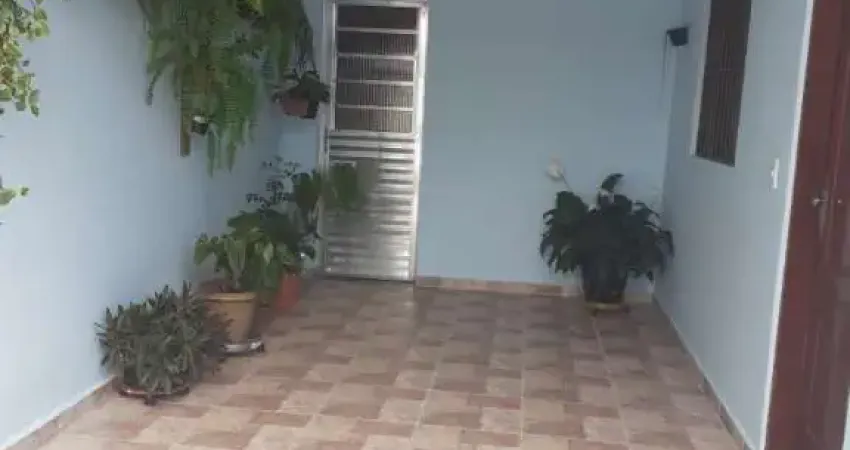 Casa à venda em Mogi das Cruzes-SP, Vila Rei: 3 quartos, 1 suíte, 1 sala, 2 banheiros, 3 vagas, 141m². Por R$: 570 mil
