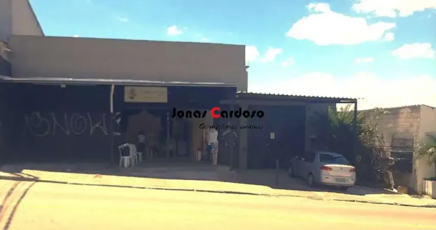 2 Ponto comercial em ótima localização e com uma casa nos fundos!! Avenida Japão.