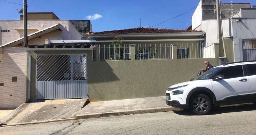 Casa  térrea com 3 dormitórios na Vila Lavínia