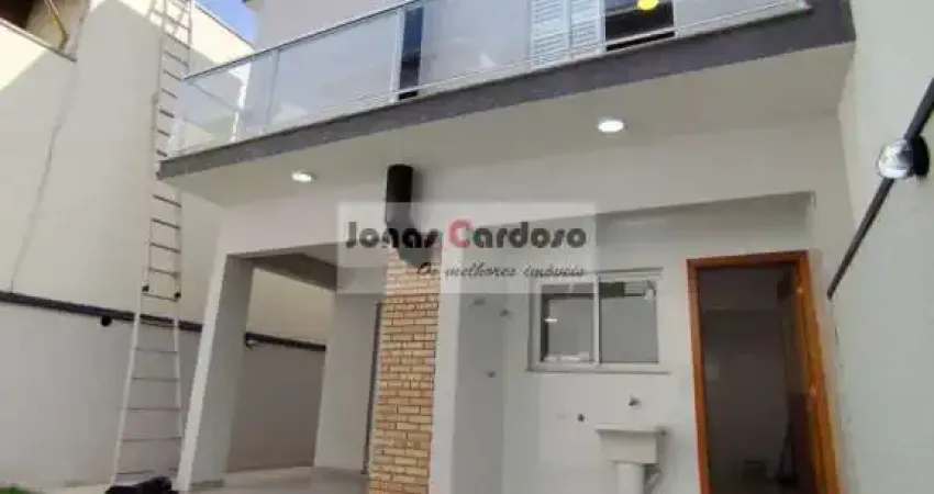 Sobrado de 150m² a venda no Cond. Parque das Figueiras, 3 quartos sendo 3 suites, cozinha planejada, sala de TV . R$: 1.050.000. Mogi das Cruzes