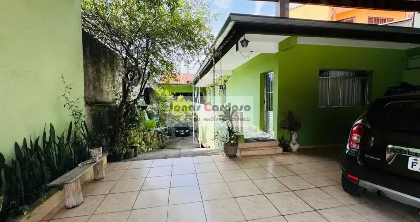 Casa à venda bem ampla em Mogi das Cruzes-SP, Jardim Universo: 3 quartos sendo 1 suíte, 2 salas, 5 vagas, 231m². Por R$: 1.100.000